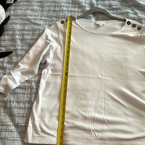 JJill Size M White 3/4 Length Sleeve Top With Buttons on the Shoulder - Picture 6 of 13